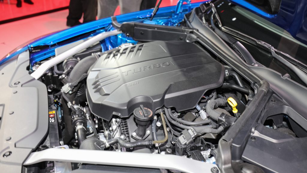 2018-kia-stinger-detroit-2017 (1)